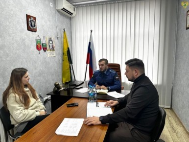 Заместитель прокурора города Мелитополя провел выездной личный прием граждан в Терпеньевском сельском поселении округа