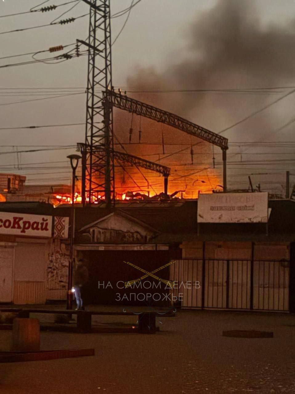 Сегодня ночью российские войска нанесли массированный удар по Криворожской ТЭЦ Сегодня ночью российские войска нанесли массированный удар по Криворожской ТЭЦ