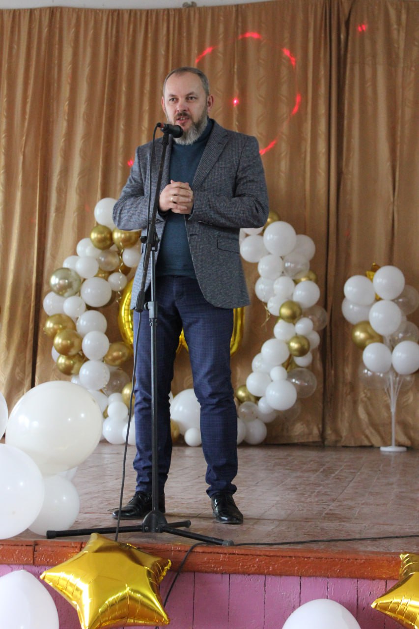 В Куйбышево отметили 60-летие школы В Куйбышево отметили 60-летие школы