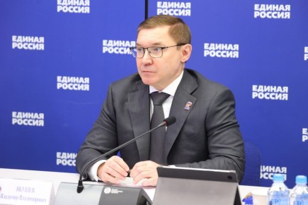 «Единая Россия» начнёт активнее привлекать молодёжь и участников СВО в партийную повестку в преддверии выборов