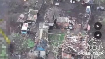 Подразделения Южной группировки выявили пункты временной дислокации 56-й отдельной мотопехотной бригады ВСУ в н.п. Приволье и последовательно разгромили их ударами FPV-дронов - цели поражены полностью