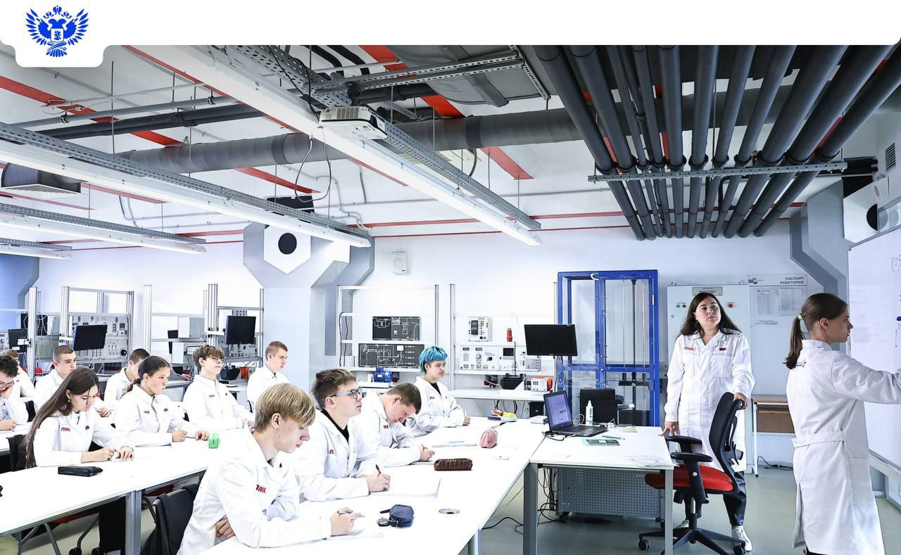 Министерство просвещения России объявило о том, что с 1 марта 2026 года договор о целевом обучении станет приоритетом при поступлении в колледжи и техникумы