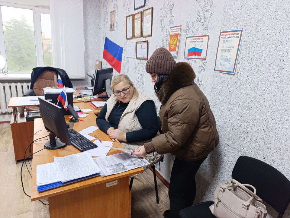 Сотрудники Приазовского Дома культуры присоединились к акции против коррупции!