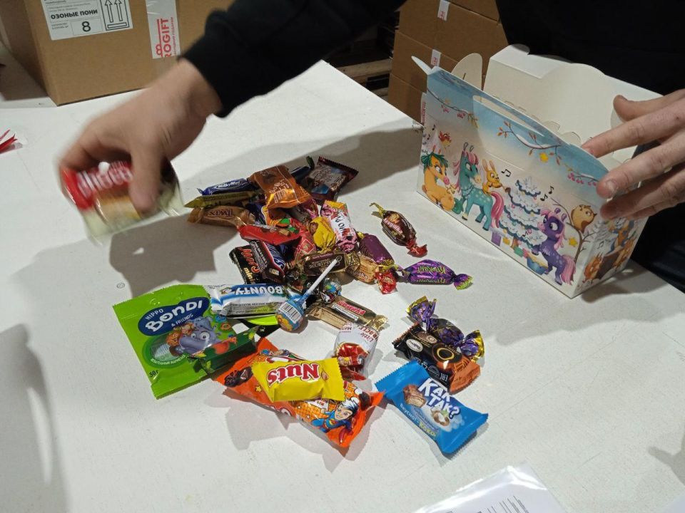 В Карелии подготовили 3400 наборов сладких подарков для детей, проживающих в Васильевском муниципальном округе