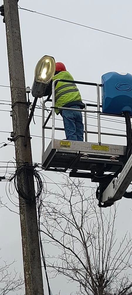 Обновление уличного освещения в селе Осипенко Обновление уличного освещения в селе Осипенко