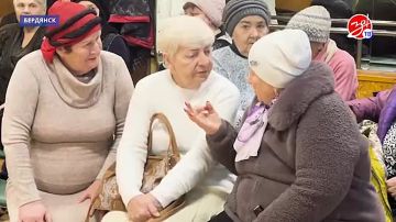 В Центре культуры и досуга «Современник» состоялся праздничный концерт, посвященный Дням инвалидов и волонтёров