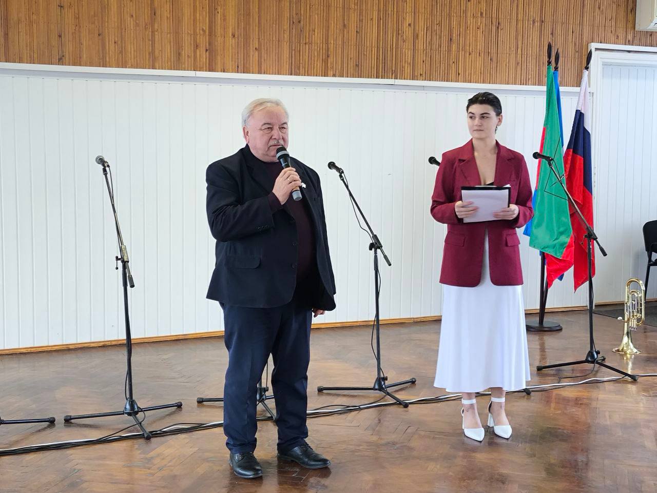 Алёна Трокай: В Администрации Веселовского муниципального округа прошёл теплый и искренний концерт «Сильна героями Россия», приуроченный ко Дню Героев Отечества — дате, которая напоминает о мужестве, верности долгу и силе... Алёна Трокай: В Администрации Веселовского муниципального округа прошёл теплый и искренний концерт «Сильна героями Россия», приуроченный ко Дню Героев Отечества — дате, которая напоминает о мужестве, верности долгу и силе...