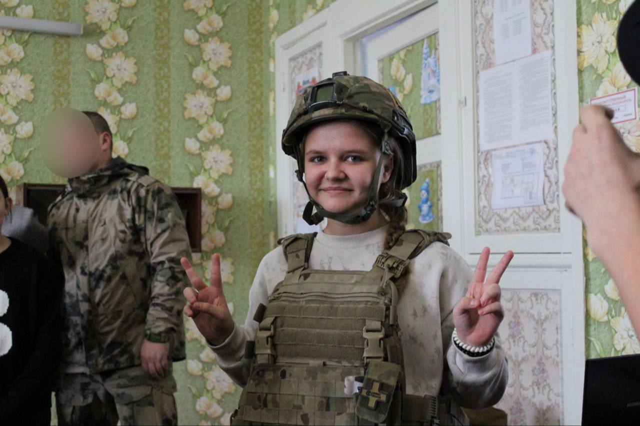 В День Героев Отечества, в ГБУ ОО ЗО «Хмельницкая школа-детский сад» Черниговского района прошла значимая встреча В День Героев Отечества, в ГБУ ОО ЗО «Хмельницкая школа-детский сад» Черниговского района прошла значимая встреча