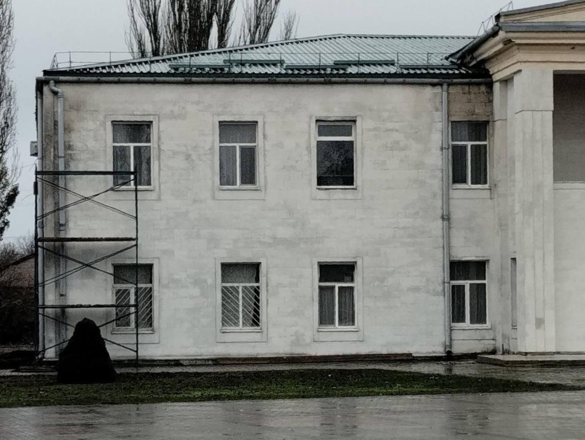 Дагестанские строители восстанавливают Дом культуры в пгт Михайловка Дагестанские строители восстанавливают Дом культуры в пгт Михайловка