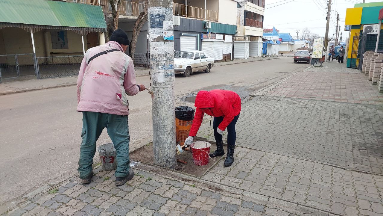Подготовительные работы к новогодним праздникам в Кирилловке