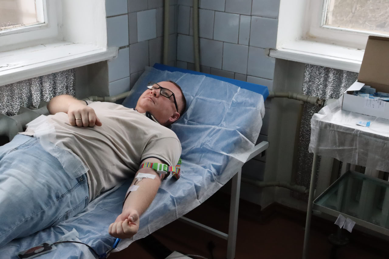 «Пульс жизни» в Андреевке. Символично, что очередной этап акции «Пульс жизни» в Андреевской ЦРБ прошел именно сегодня — в День Героев Отечества «Пульс жизни» в Андреевке. Символично, что очередной этап акции «Пульс жизни» в Андреевской ЦРБ прошел именно сегодня — в День Героев Отечества