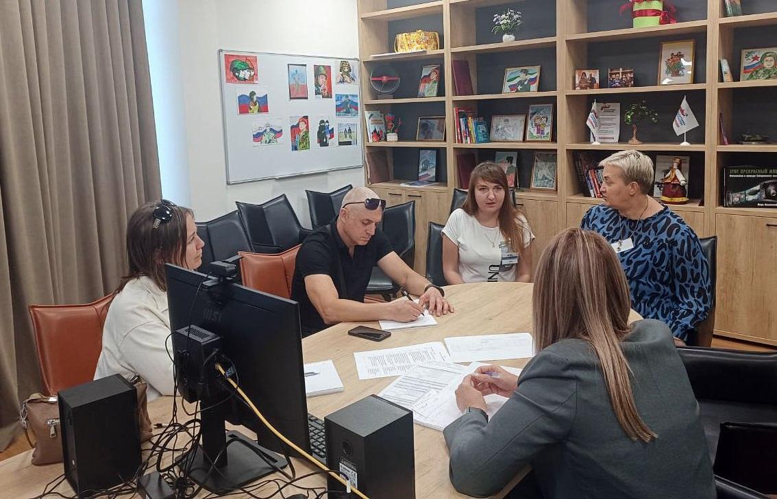 Фонд «Защитники Отечества»: «Наша работа – помогать людям!» Фонд «Защитники Отечества»: «Наша работа – помогать людям!»