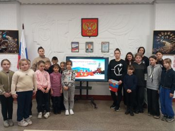 В Розовском СДК совместно с библиотекой для ребят прошел важный и значимый урок мужества под названием "Героями не рождаются - героями становятся!"