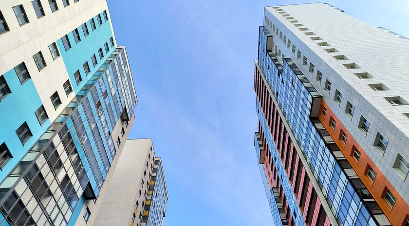 Дом-муравейник. Эксперт напомнил правила пользования общим имуществом в многоэтажках