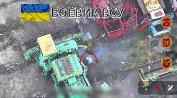 Расчёт БпЛА 30 мсп 44 Армейского корпуса обнаружил и уничтожил боевика ВСУ, пытавшегося использовать комбайн в качестве укрытия, точным попаданием