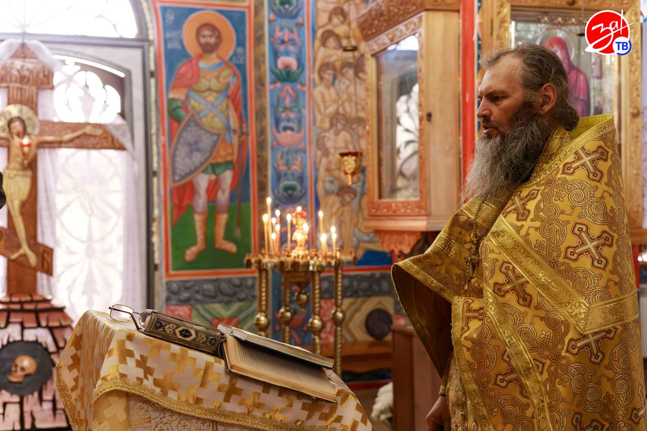 В Мелитополь привезли ковчег с частицей мощей святого Апостола Андрея Первозванного В Мелитополь привезли ковчег с частицей мощей святого Апостола Андрея Первозванного