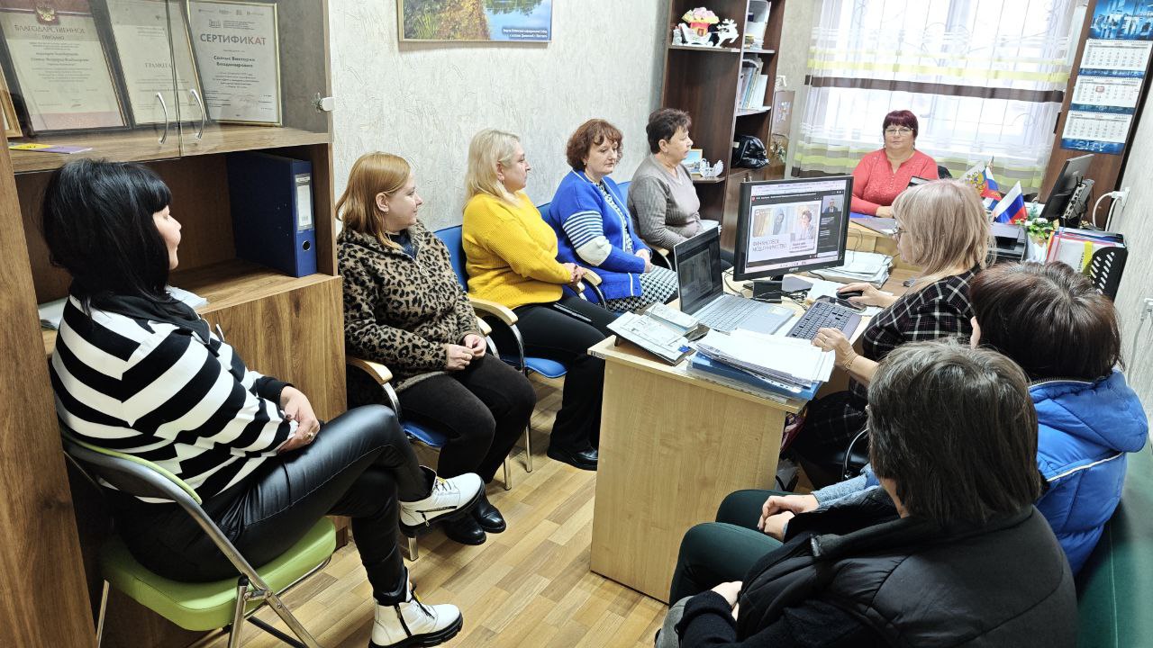 Акимовская центральная библиотека продолжает участвовать в онлайн-уроках по финансовой грамотности - просветительском проекте Банка России