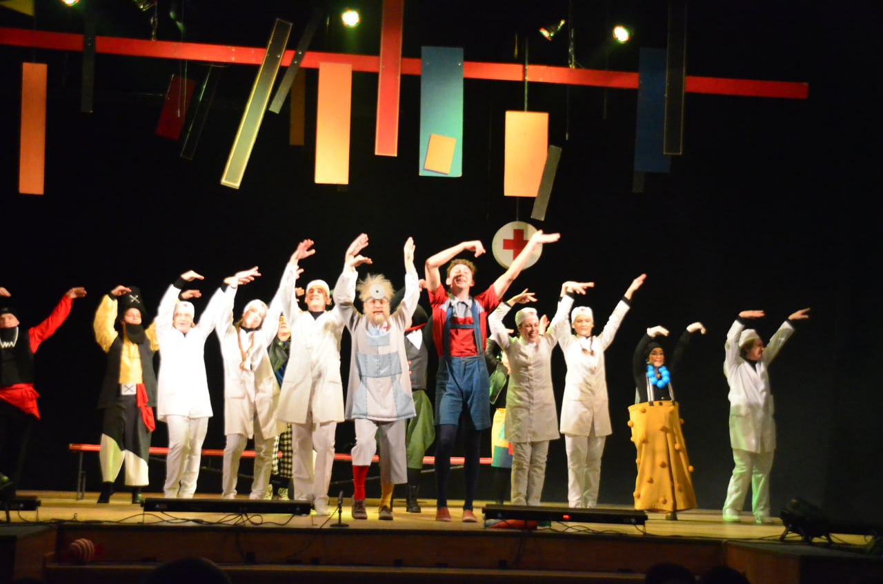 В Мелитополе состоялось яркое культурное событие - в стенах ГБУК ЗО «ОЦИНТ» с большим успехом прошли долгожданные гастроли Омского областного театра юных зрителей В Мелитополе состоялось яркое культурное событие - в стенах ГБУК ЗО «ОЦИНТ» с большим успехом прошли долгожданные гастроли Омского областного театра юных зрителей