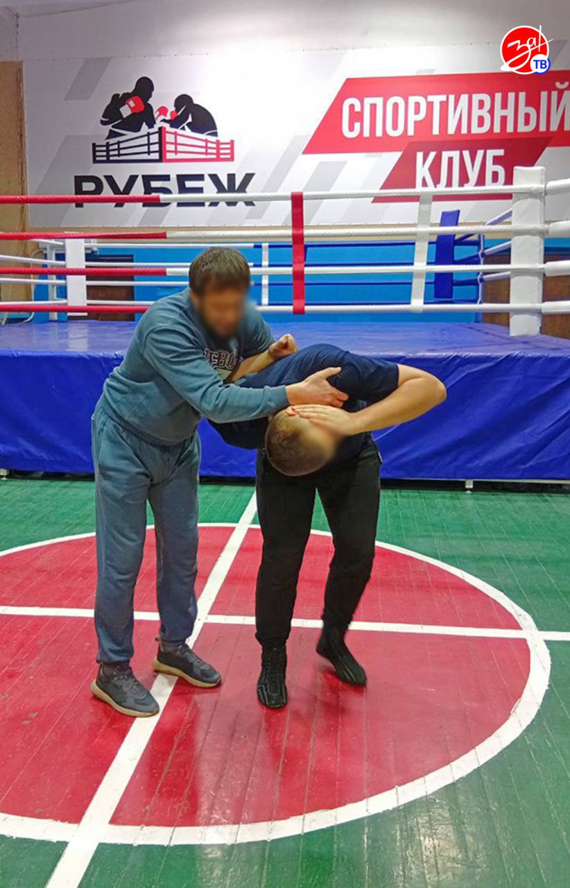 В Бердянске сотрудники Росгвардии провели мастер-класс для юных спортсменов В Бердянске сотрудники Росгвардии провели мастер-класс для юных спортсменов