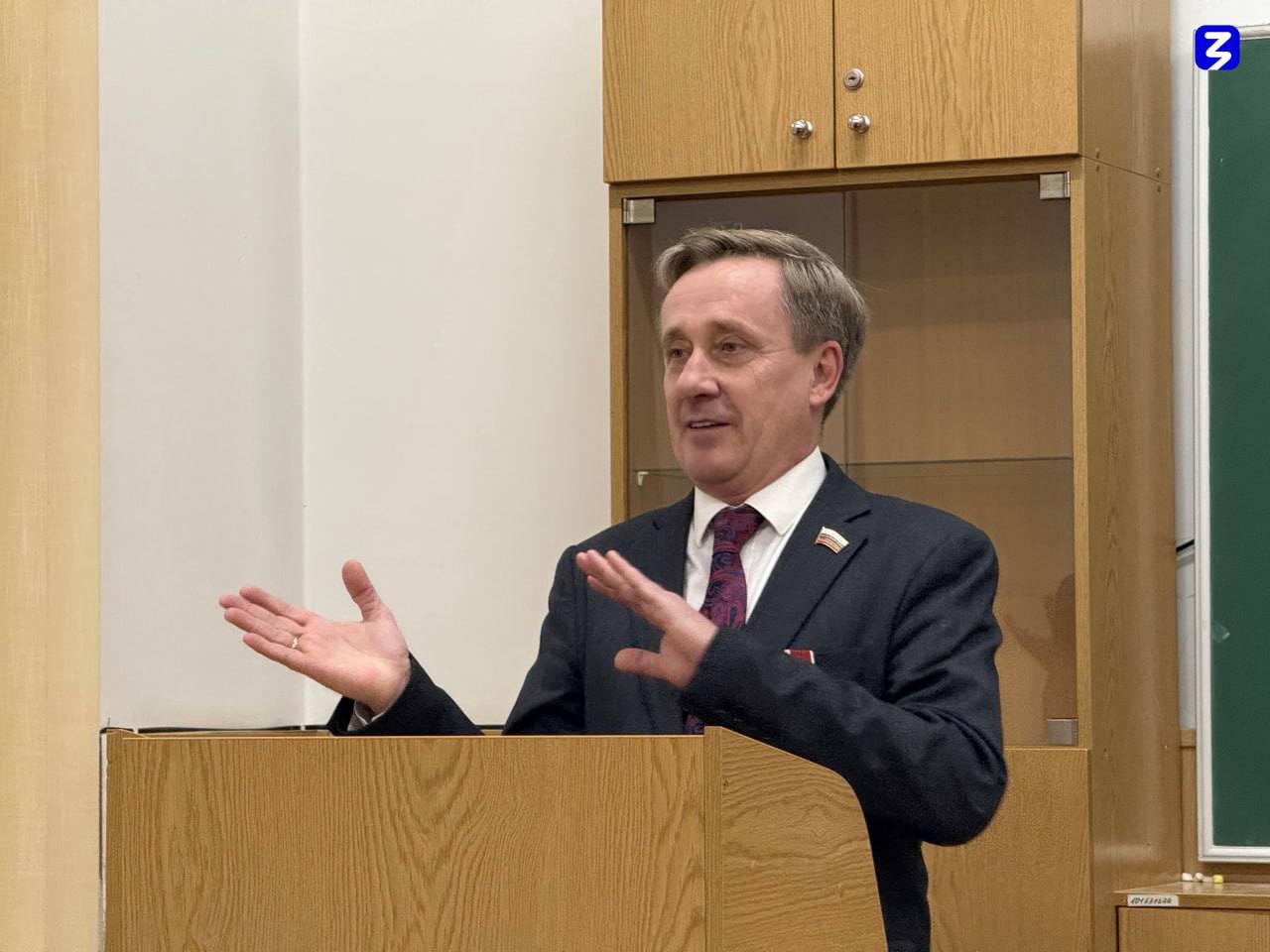 Молодежь МелГУ вдохновилась уроками героизма и доброты от экспертов Российского общества «Знание» Молодежь МелГУ вдохновилась уроками героизма и доброты от экспертов Российского общества «Знание»