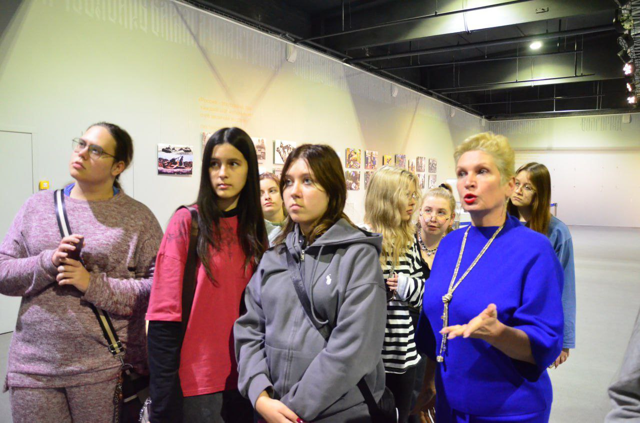 10 декабря в Мелитополе открылась трогательная выставка: "Они тоже служили Родине" 10 декабря в Мелитополе открылась трогательная выставка: "Они тоже служили Родине"