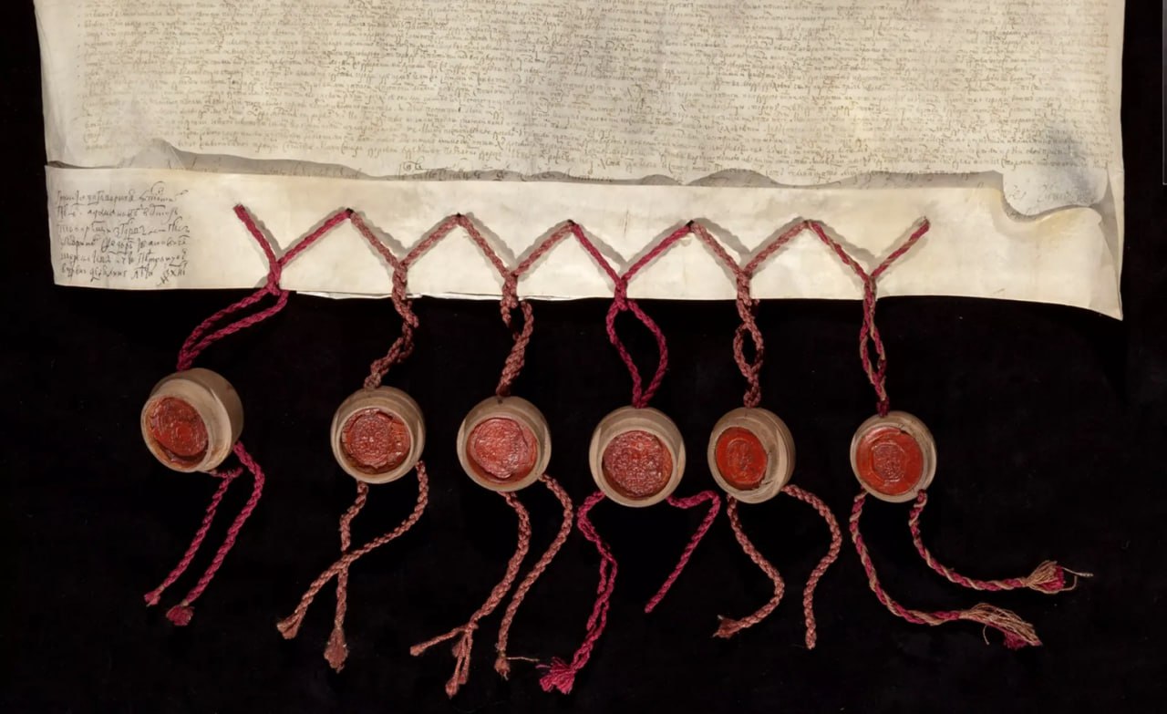 11 декабря. 1941. Подвиг Ивана Сусанина повторил колхозник Иван Иванов: завел в глубокий овраг колонну немецкой техники – 30 груженых боеприпасами и продовольствием автомашин 1802 11 декабря. 1941. Подвиг Ивана Сусанина повторил колхозник Иван Иванов: завел в глубокий овраг колонну немецкой техники – 30 груженых боеприпасами и продовольствием автомашин 1802