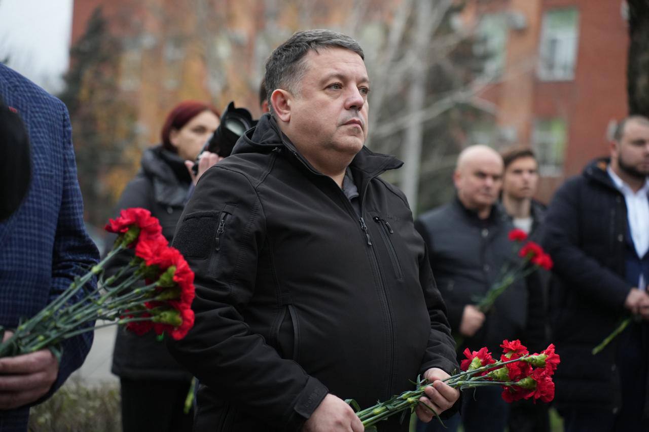 Евгений Балицкий: Принял участие в открытии бюста адмирала Фёдора Ушакова в новом сквере Мелитополя, названном в честь великого русского флотоводца Евгений Балицкий: Принял участие в открытии бюста адмирала Фёдора Ушакова в новом сквере Мелитополя, названном в честь великого русского флотоводца