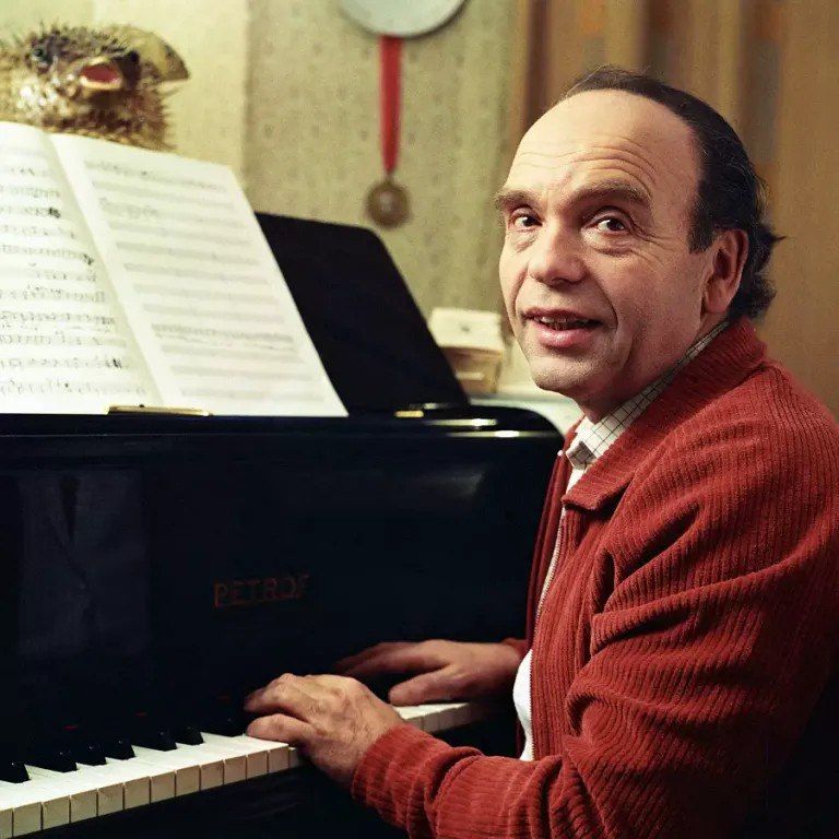 ���� ���� � ������� ������ 12 �������