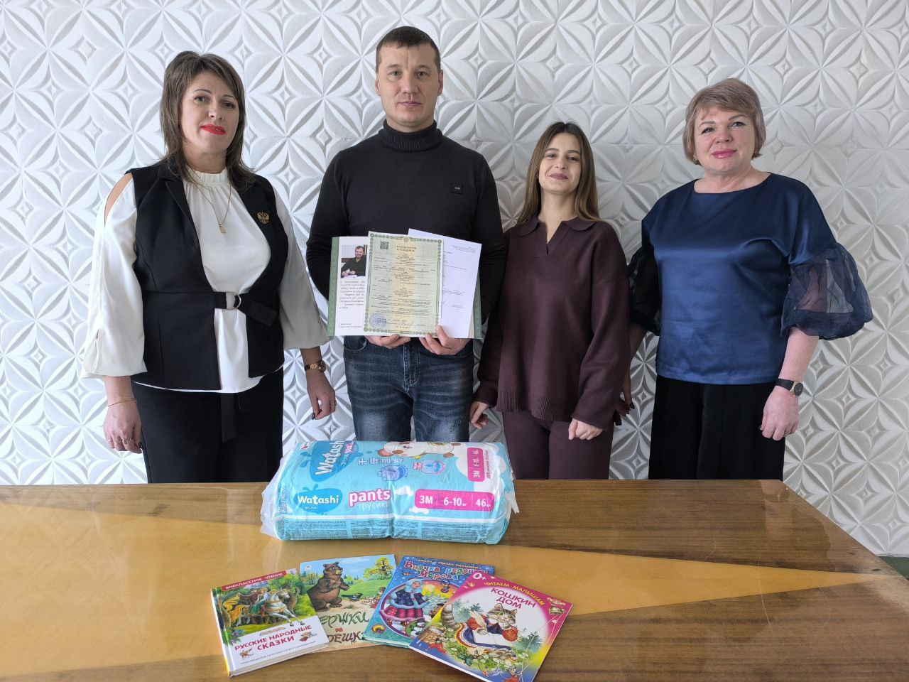 В большую семью Российской Федерации сегодня вступила маленькая Влада В большую семью Российской Федерации сегодня вступила маленькая Влада