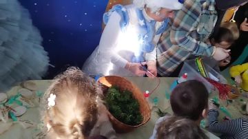 Творческие коллективы Рыбинского муниципального округа организовали для детей мастер-класс "С любовью от Рыбинской земли"