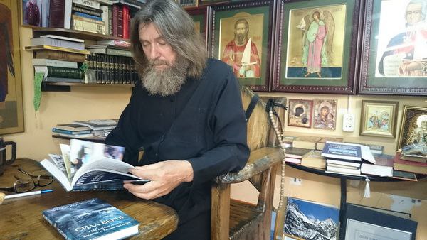 Путешественник, писатель и вдохновитель Путешественник, писатель и вдохновитель