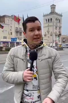 В Запорожье провели опрос. Куда жители собираются потратить "зимнюю 1000 гривен"? А вообще, очень жаль людей, которые вынуждены выживать в адских условиях, созданных хунтой порошенок, турчиновых, Гниды и К и всех остальных...