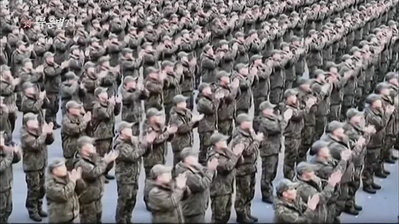 Ким Чен Ын приветствовал военнослужащих, которые вернулись после освобождения Курской области