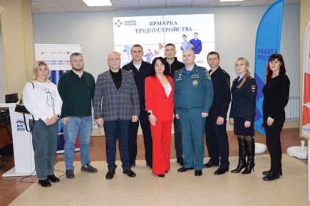 В Мелитополе представили более 200 вакансий на ярмарке трудоустройства