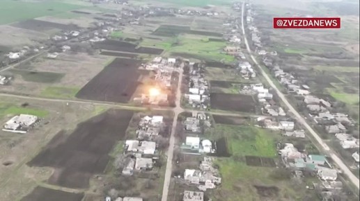 Операторы дронов нашли бандеровцев в городской застройке в Гуляйполе и передали координаты артиллеристам