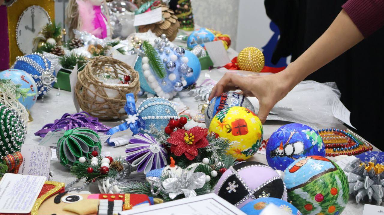 В Запорожской области подвели итоги регионального этапа конкурса «Рождественская игрушка» В Запорожской области подвели итоги регионального этапа конкурса «Рождественская игрушка»
