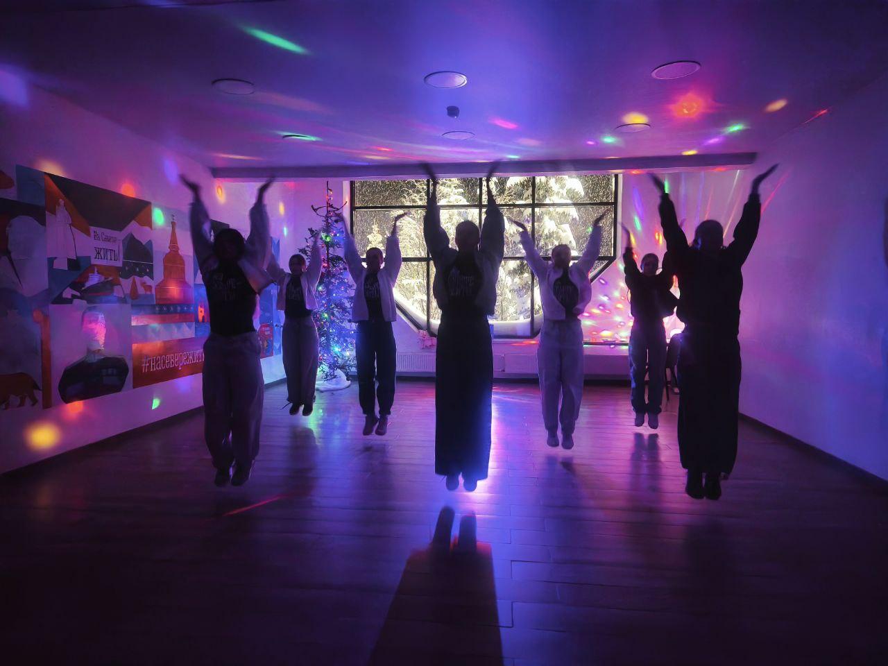 Юные приморцы посетили Губернаторскую ёлку в Мурманске Юные приморцы посетили Губернаторскую ёлку в Мурманске