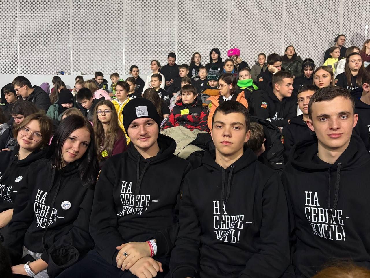 Юные приморцы посетили Губернаторскую ёлку в Мурманске Юные приморцы посетили Губернаторскую ёлку в Мурманске