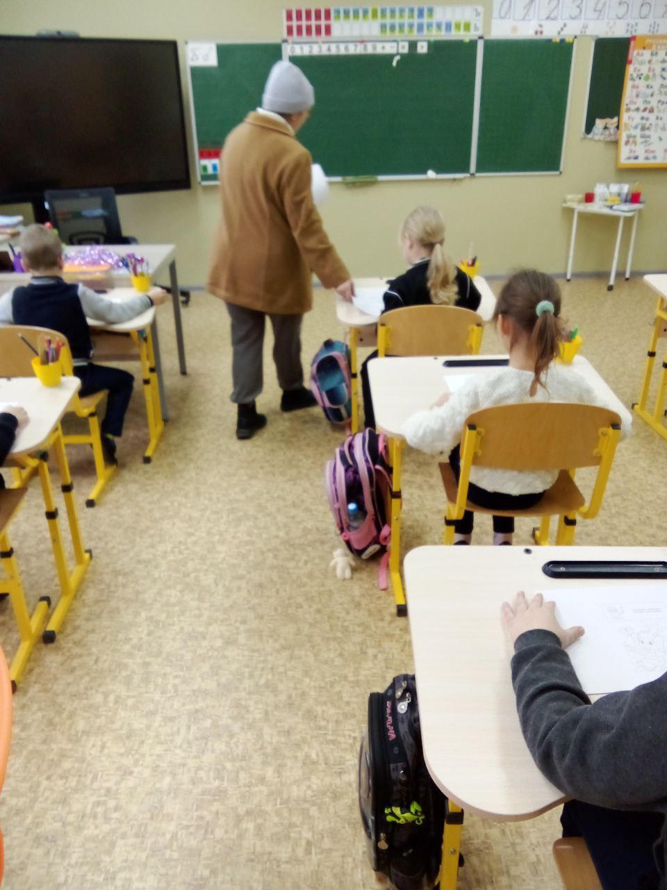 Профилактические мероприятия по БДД в библиотеках Пологовского муниципального округа Профилактические мероприятия по БДД в библиотеках Пологовского муниципального округа