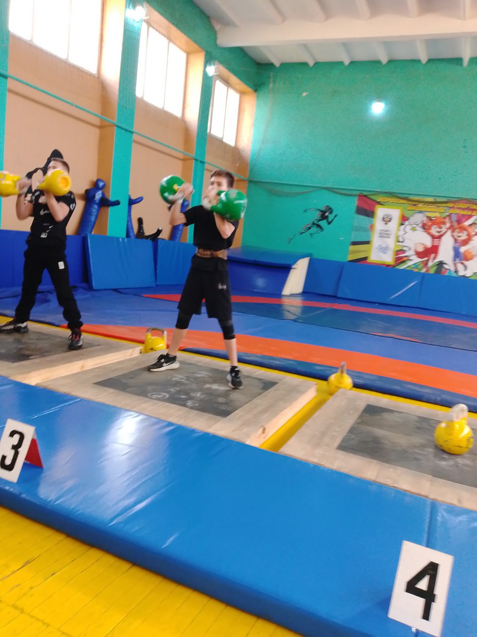 Молодые богатыри и ветераны достойно выступили на турнире по гиревому спорту! Молодые богатыри и ветераны достойно выступили на турнире по гиревому спорту!