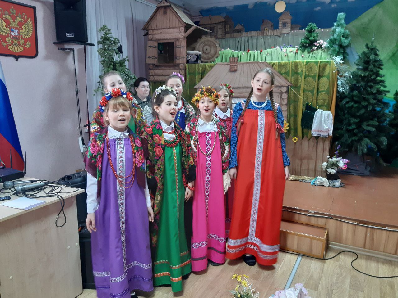 Юные артисты Константиновки представили кукольный спектакль Юные артисты Константиновки представили кукольный спектакль