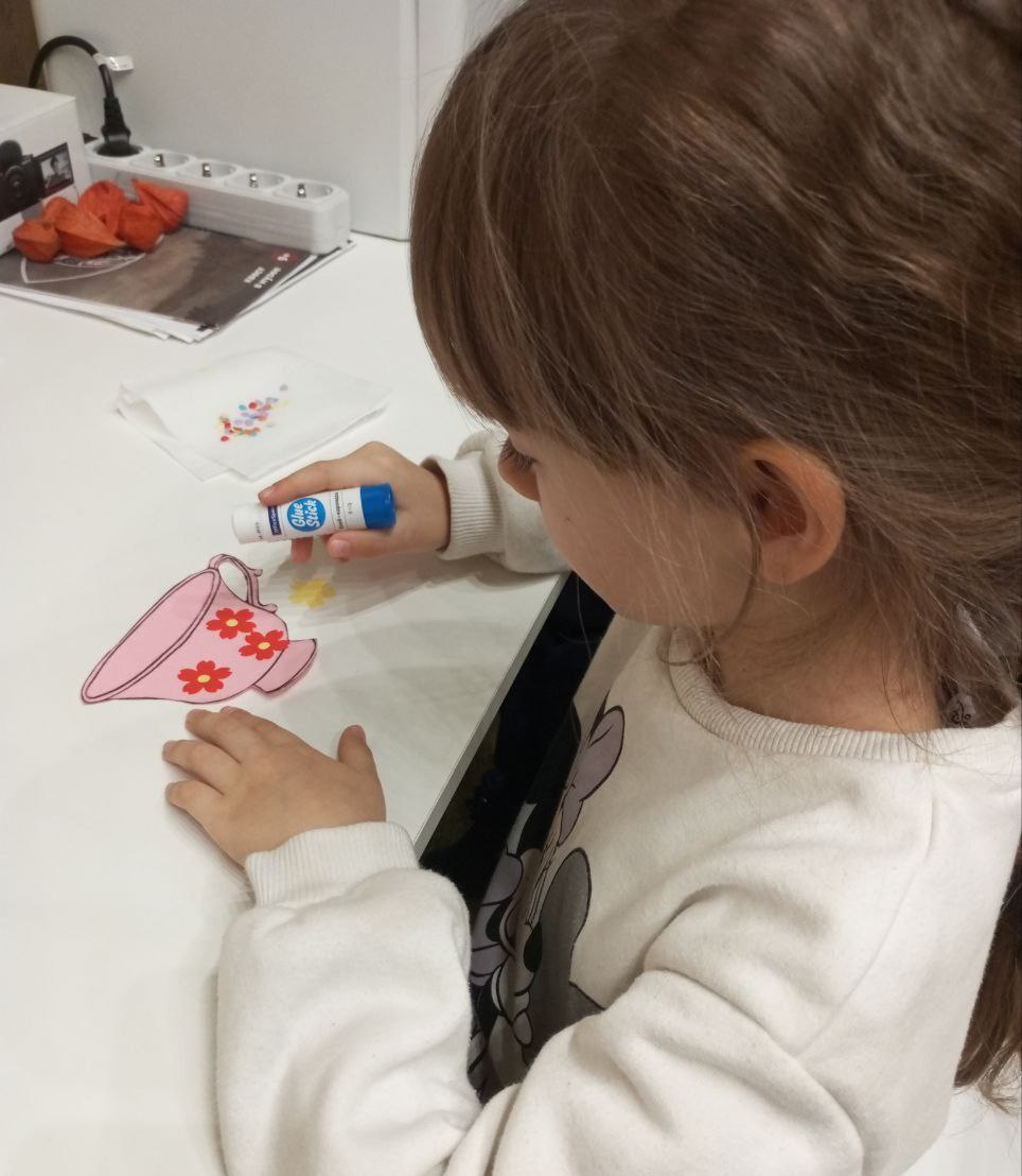 В Токмакском краеведческом музее для дошкольников провели народоведческое мероприятие «Традиции чаепития на Руси», посвященное Международному дню чая В Токмакском краеведческом музее для дошкольников провели народоведческое мероприятие «Традиции чаепития на Руси», посвященное Международному дню чая