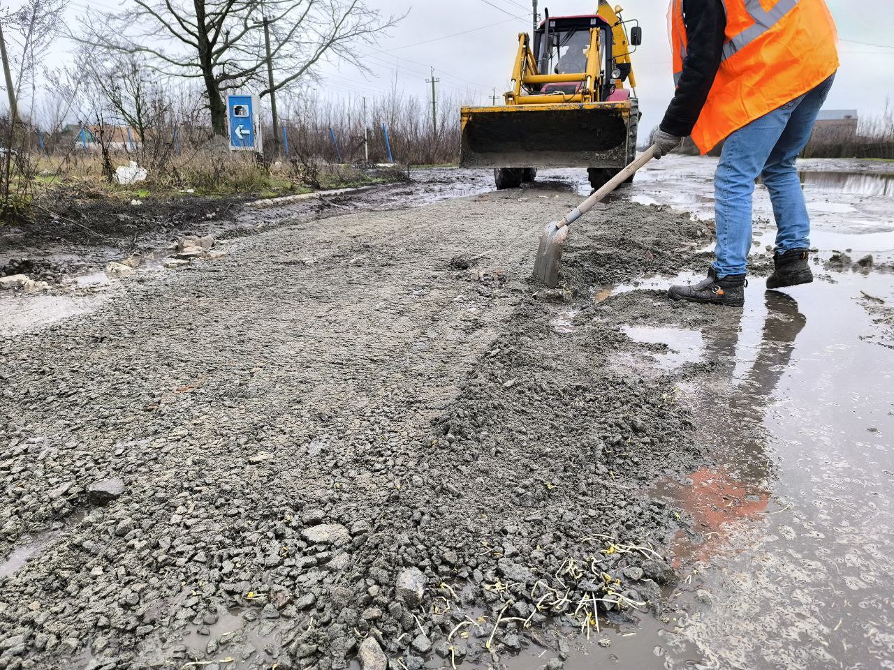 При содействии депутатов Токмакского окружного Совета, администрации муниципального округа и территориального отдела г.Молочанск проведены работы по благоустройству улиц в Токмаке и Молочанске При содействии депутатов Токмакского окружного Совета, администрации муниципального округа и территориального отдела г.Молочанск проведены работы по благоустройству улиц в Токмаке и Молочанске