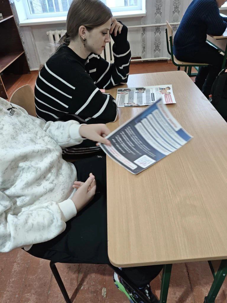 Мы живем в век информатизации Мы живем в век информатизации