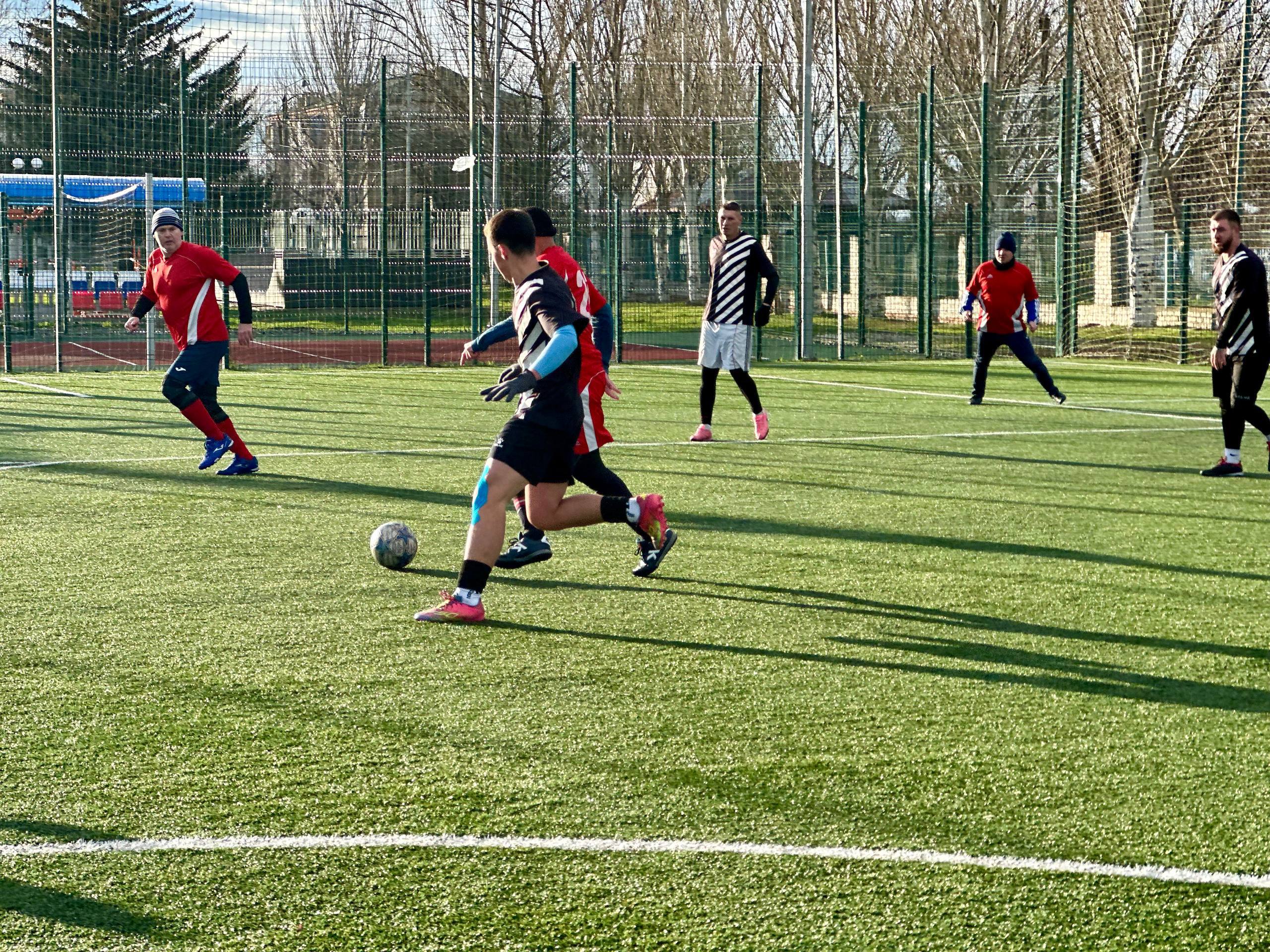 13 декабря, на футбольном поле СК «Олимпиец», прошел 9 тур Осеннего Чемпионата Приморской любительской лиги (ПЛЛ) по футболу 6х6, посвященного Году защитника Отечества 13 декабря, на футбольном поле СК «Олимпиец», прошел 9 тур Осеннего Чемпионата Приморской любительской лиги (ПЛЛ) по футболу 6х6, посвященного Году защитника Отечества
