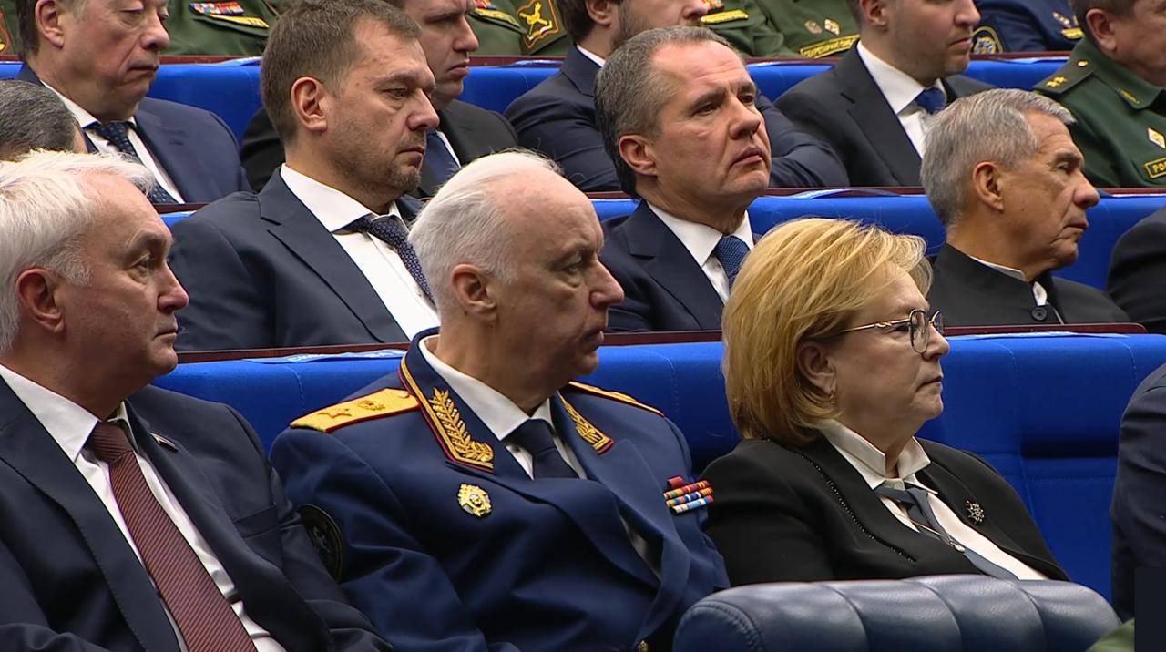 Евгений Балицкий: Совместно с коллегами-губернаторами принял участие в расширенном заседании коллегии Министерства обороны Российской Федерации Евгений Балицкий: Совместно с коллегами-губернаторами принял участие в расширенном заседании коллегии Министерства обороны Российской Федерации