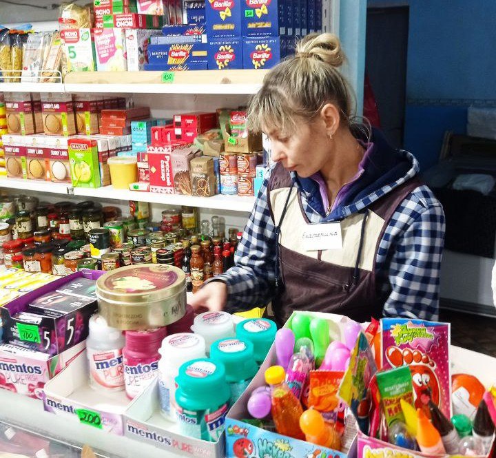 В рамках проекта «Синий ценник» проведен мониторинг социальных цен в торговых точках сельских поселений Токмакского муниципального округа В рамках проекта «Синий ценник» проведен мониторинг социальных цен в торговых точках сельских поселений Токмакского муниципального округа