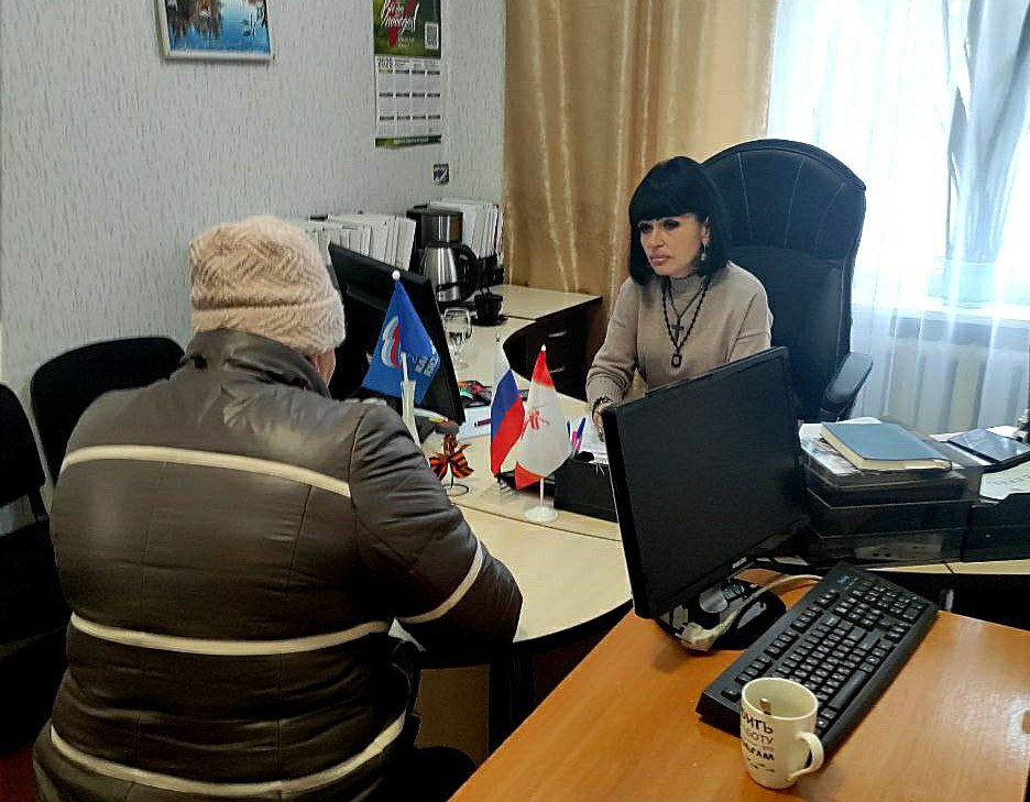 Сотрудники территориального отдела Новониколаевской группы сёл провели встречи с местными сельхозпроизводителями Сотрудники территориального отдела Новониколаевской группы сёл провели встречи с местными сельхозпроизводителями