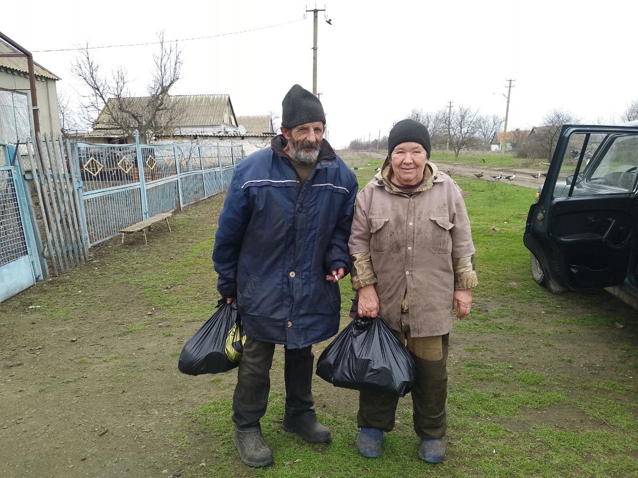 Жители сёл Токмакского муниципального округа получили гуманитарные продуктовые наборы Жители сёл Токмакского муниципального округа получили гуманитарные продуктовые наборы