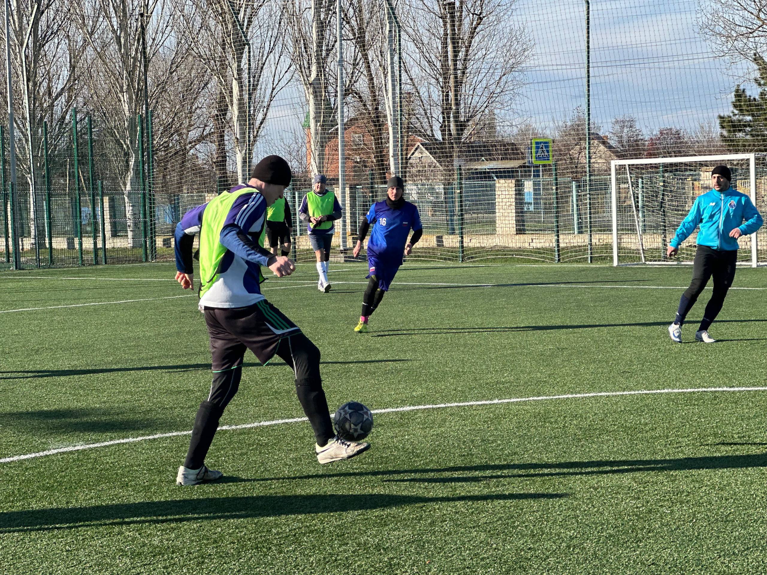 13 декабря, на футбольном поле СК «Олимпиец», прошел 9 тур Осеннего Чемпионата Приморской любительской лиги (ПЛЛ) по футболу 6х6, посвященного Году защитника Отечества 13 декабря, на футбольном поле СК «Олимпиец», прошел 9 тур Осеннего Чемпионата Приморской любительской лиги (ПЛЛ) по футболу 6х6, посвященного Году защитника Отечества